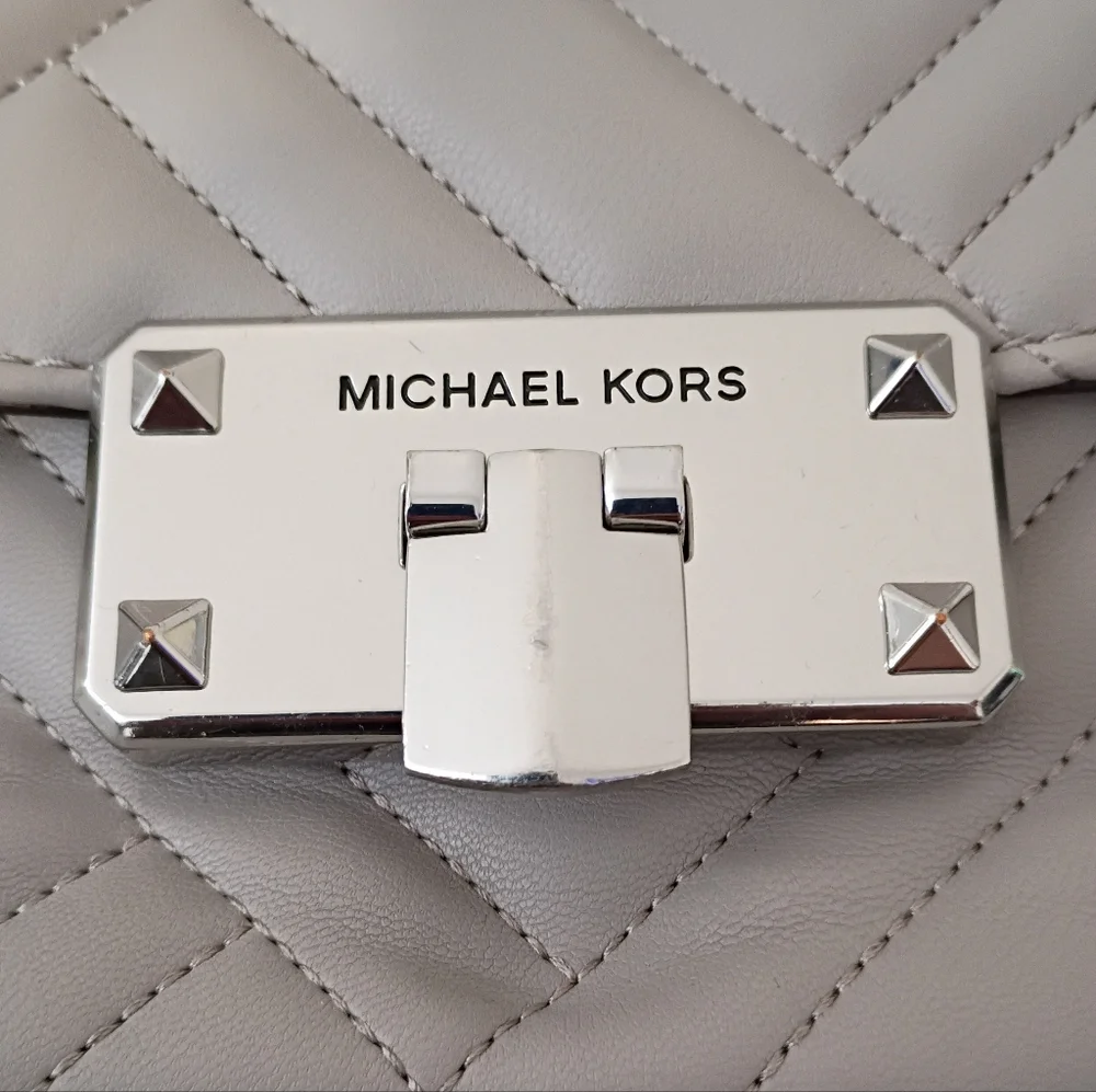 Michael Kors Grey Quilted Leather Peyton Medium Flap Shoulder Bag Crossbody‎